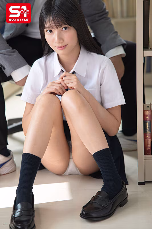 榊原萌｜無口で大人しい女生徒なら体中を舐め回しても誰にも言わないんじゃないか？地味な図書委員は担任に舐め犯●れても抵抗できずイキまくる。 榊原萌｜S1 NO.1 STYLE｜snos00156